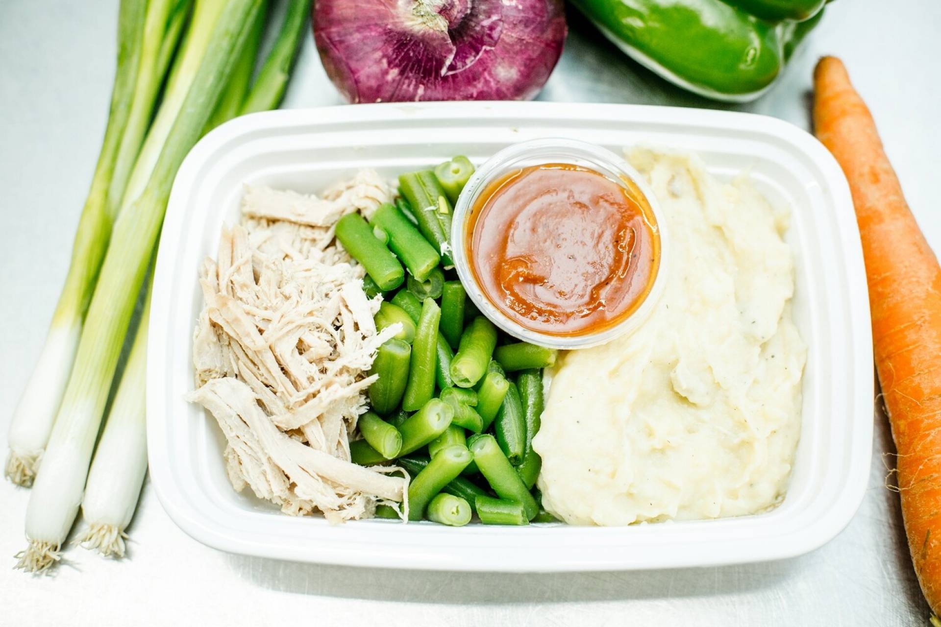 BBQ Pulled Pork, Mashed Potatoes and Green Beans Dairy-free